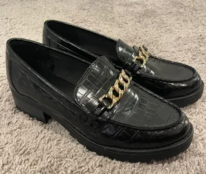 Old Navy Black Loafers thumbnail 1