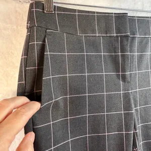 LOFT‎ Petite Marisa Pants Charcoal Grey Pink Plaid Straight Leg Casual Size 2P thumbnail 5
