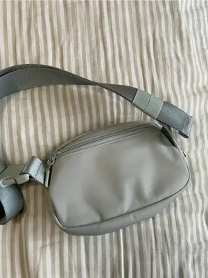 Lululemon Everywhere Belt Bag Seafoam Green Sling Shoulder Fanny Pack thumbnail 6