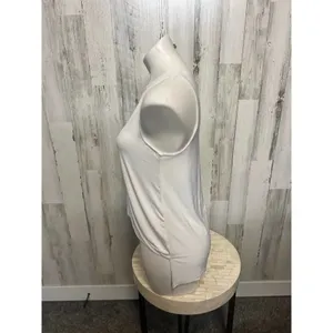 White tank top thumbnail 2