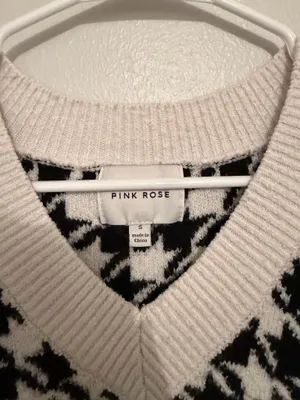 Pink Rose Kut From The Kloth Black and White Houndstooth Sweater Vest thumbnail 2