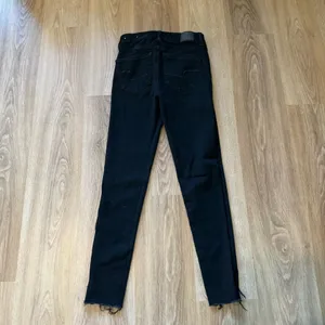 American Eagle Black Raw Hem Skinny Jeans thumbnail 4
