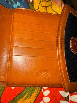 Vintage Dooney & Bourke Black and Brown Pebbled Leather Bifold Wallet thumbnail 4
