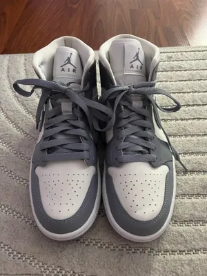Nike Jordan Air 1 Mid Women’s thumbnail 2