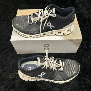 On Cloud X athletic training running lace up shoes sneakers women’s 8 Preowned thumbnail 8
