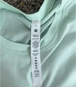 Swiftly Lululemon Tech Short Sleeve thumbnail 2