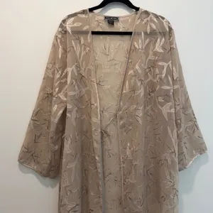 HALSTON Women's Medium Beige Leaf Pattern Sheer Long Kimono Robe Lounge*No Belt* thumbnail 2