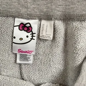 Sanrio Vintage Hello Kitty sweatpants.  Size medium. thumbnail 4