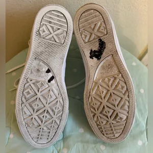 Converse Classic White High-Tops Women’s size 8.5 thumbnail 11