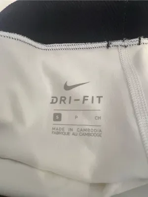 Nike Pro Dri- Fit Women’s Training Tights White Shorts Size Small Athletic. thumbnail 3