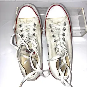 Converse Unisex White and Red Sneakers thumbnail 7