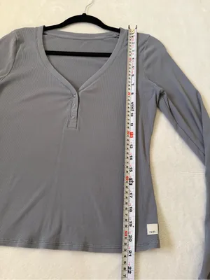 Vuori Ribbed Long Sleeve Henley Top Blue Gray Size M Stretch Athleisure thumbnail 6