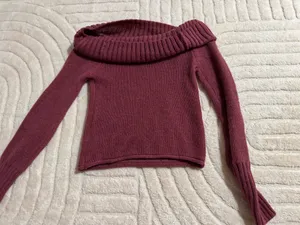 Old navy sweater  thumbnail 1
