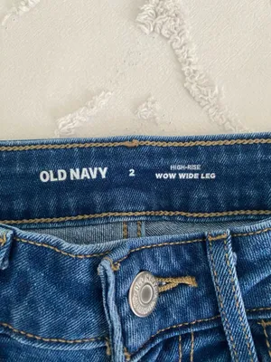 Old Navy wide leg jeans thumbnail 3