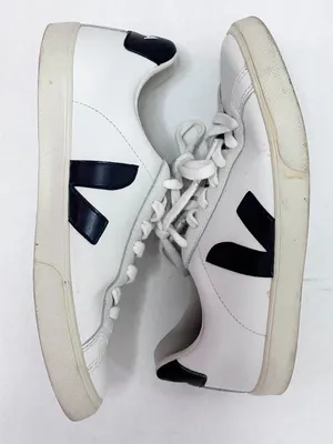 Veja Esplar Leather Low Sneaker White Black Logo - 37 (US 6) thumbnail 1