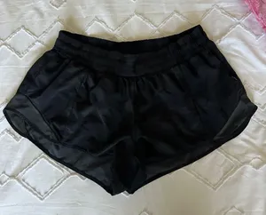 Lululemon Hotty Hot Shorts 2.5 thumbnail 1