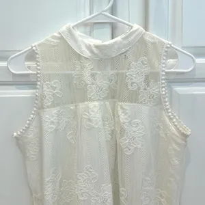 Eve And Maddie Sleeveless Lace Blouse Womens M Mock Neck Lined Ivory White thumbnail 2