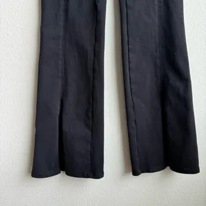 Alo Yoga High-Waist Flutter Flare Leggings Black Size Small thumbnail 4