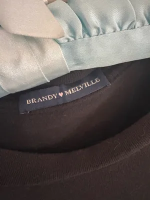 Brandy Melville Chicago tee thumbnail 2