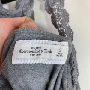 Abercrombie Fitch Gray Lace Neckline Fit Flare Dress‎ Women's Size S Casual Sexy thumbnail 3