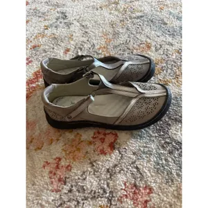 Jambu Creek Pewter Metallic Leather T-Strap Mary Jane Flats Women 7.5W J1CRE56 thumbnail 2