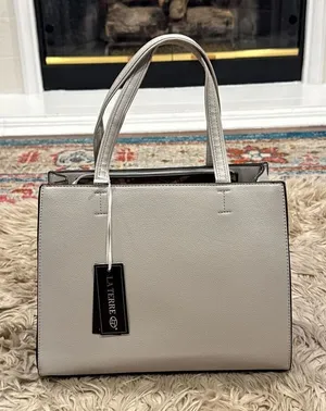 NWT gray purse Gray thumbnail 1