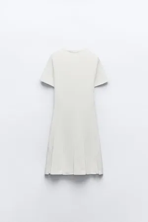 NWT  White BOX PLEAT MINI DRESS. Size Medium thumbnail 4