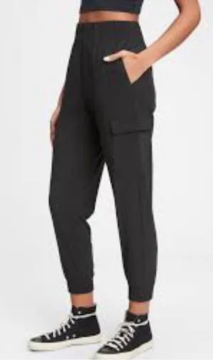GAP Fit Black Jogger Runaround Cargo Black Pants thumbnail 1