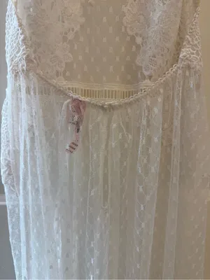 NWT Victoria’s Secret Sheer Lace Maxi Slip thumbnail 4