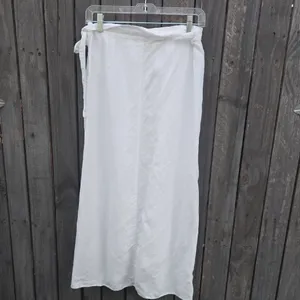 Wilfred White Wrap-Style Midi Skirt thumbnail 6