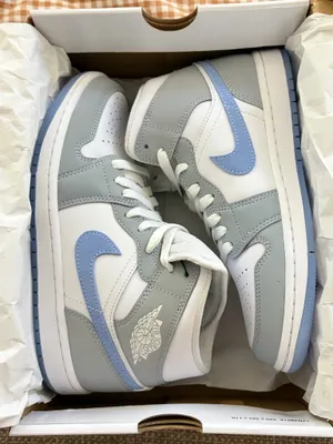 Nike Jordan thumbnail 1