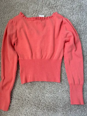 Cropped long sleeve thumbnail 3
