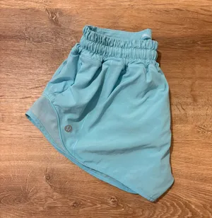 Lululemon Hotty Hot Shorts 2.5" thumbnail 2