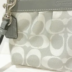 Coach Signature Gray Pleated Canvas Logo Wristlet‎ Pouch Wallet thumbnail 2