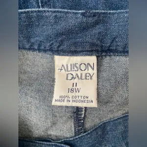 Allison Daley Plus Size Soft Light‎ Blue Denim Buttoned Skirt Size 18W thumbnail 7