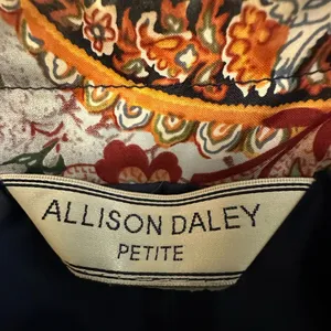 Allison Dailey Petites Quilted floral jacket. Fall colors. Inner lining … thumbnail 6