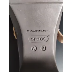 Crocs Women's Brown Shoes/Clogs/2.5" Heel Size 9 SKU 2530 thumbnail 7