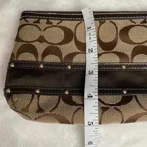 Coach Change Purse, wristlet. Pre owned thumbnail 5
