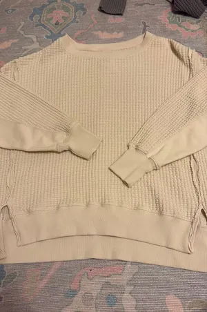 american eagle sweater thumbnail 1