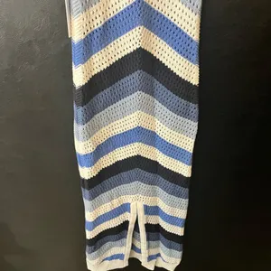 Young Fabulous & Broke White And Blue‎ Chevron Open Knit Maxi Dress Size Medium thumbnail 7