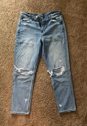 American Eagle Mom Jeans thumbnail 1