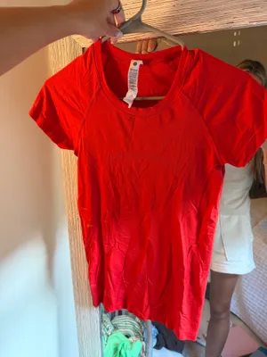 Lululemon Swiftly Tech thumbnail 1