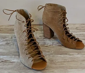 Chinese Laundry Biggest Lace Up Heel Booties thumbnail 4
