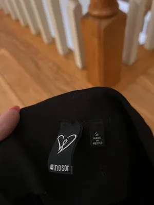 Windsor Mini Black Skirt thumbnail 3