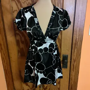 Vtg Y2K Wrapper plunging dotted top thumbnail 7