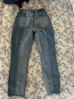 Abercrombie High-Rise Mom Jeans 00R 24 thumbnail 5