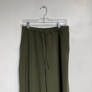 Athleta Olive Green Snap Side Drawstring Pants Sz XS thumbnail 3