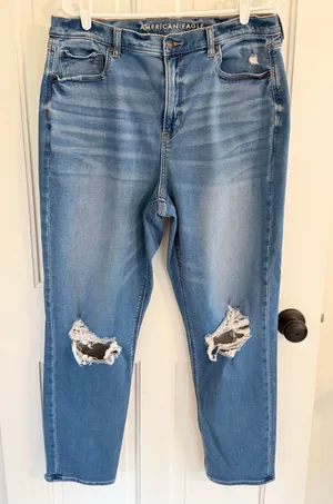 American Eagle Mom Jeans 16 Long High Rise Distressed Stretch‎ Denim thumbnail 1
