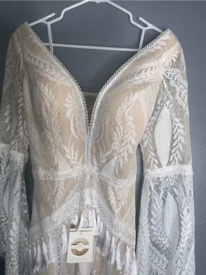 Ayervici Romantic Lace Wedding Gown in White Lace Over Nude - Medium- NWT thumbnail 10