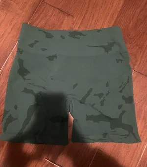 Aurola Amazon Shorts Camo Seamless Scrunch thumbnail 1